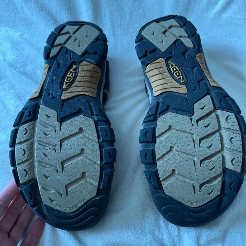 Keen Newport H2 Sandals 11 Brown Waterproof Hiking Gorpcore Outdoorsy